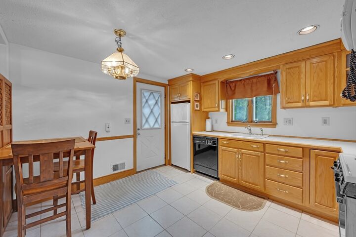 Property Photo:  136 Washington St  MA 02062 