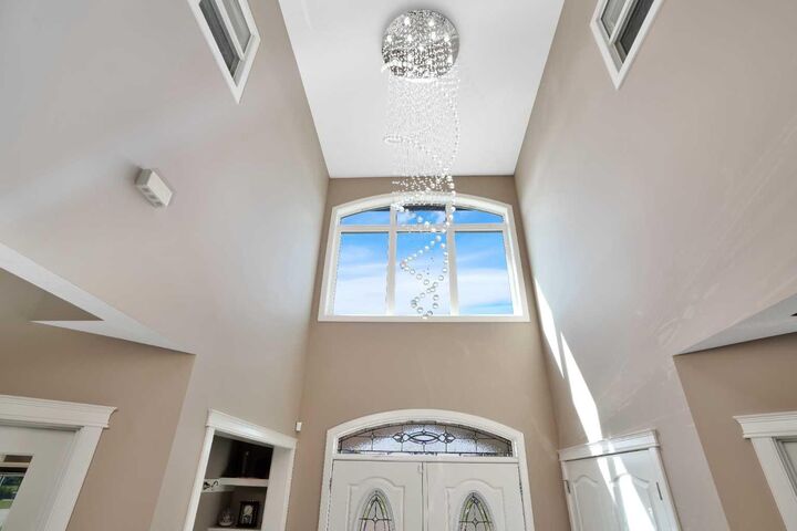 Property Photo: 27240 Township Road 392 242 AB T4S 1X5