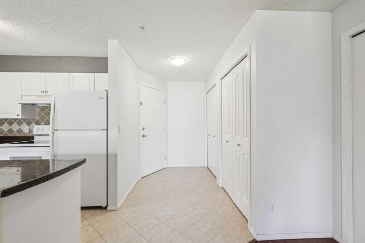Property Photo: 1000 Citadel Meadow Point NW 209 AB T3G 5N5