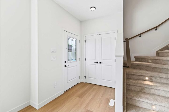 Property Photo:  28 Memorial Parkway  AB T4E 3B7 