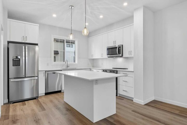 1750 Rangeview Drive SE 203 — photo 1
