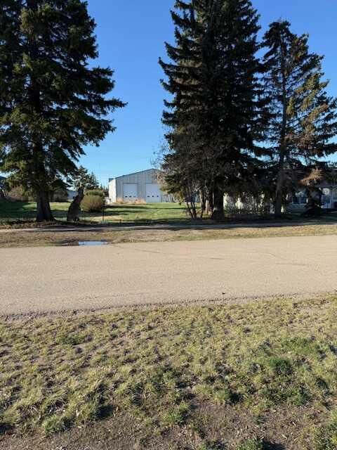 Property Photo: 519 4 Avenue AB T0M 0Y0