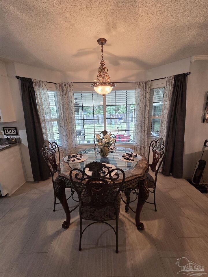 Property Photo:  7201 Mier Henry Rd  FL 32506 