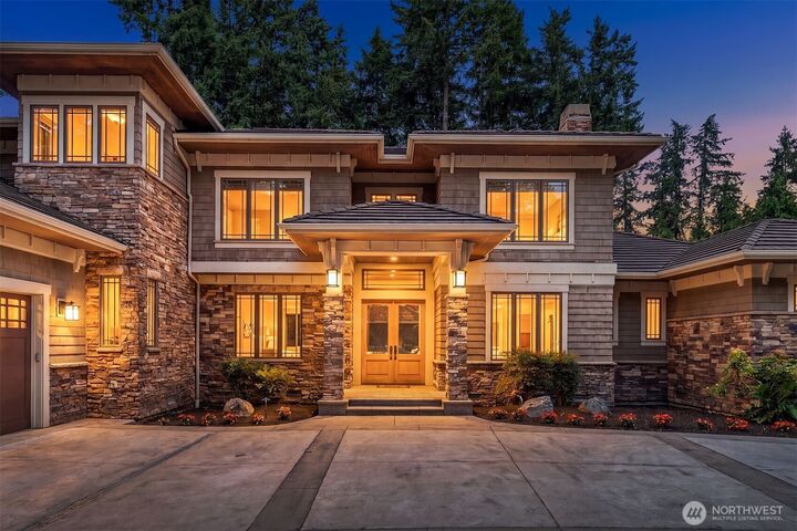 Property Photo: 19450 163rd Court NE WA 98072