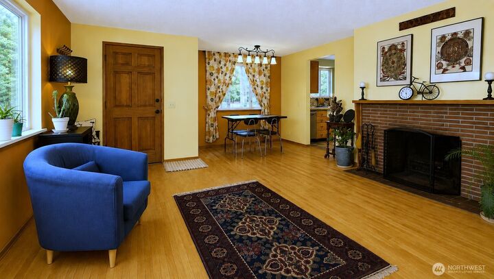 Property Photo:  9219  26th Avenue SW  WA 98106 