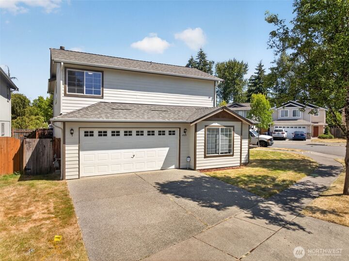Property Photo: 4929 104th Place NE WA 98270