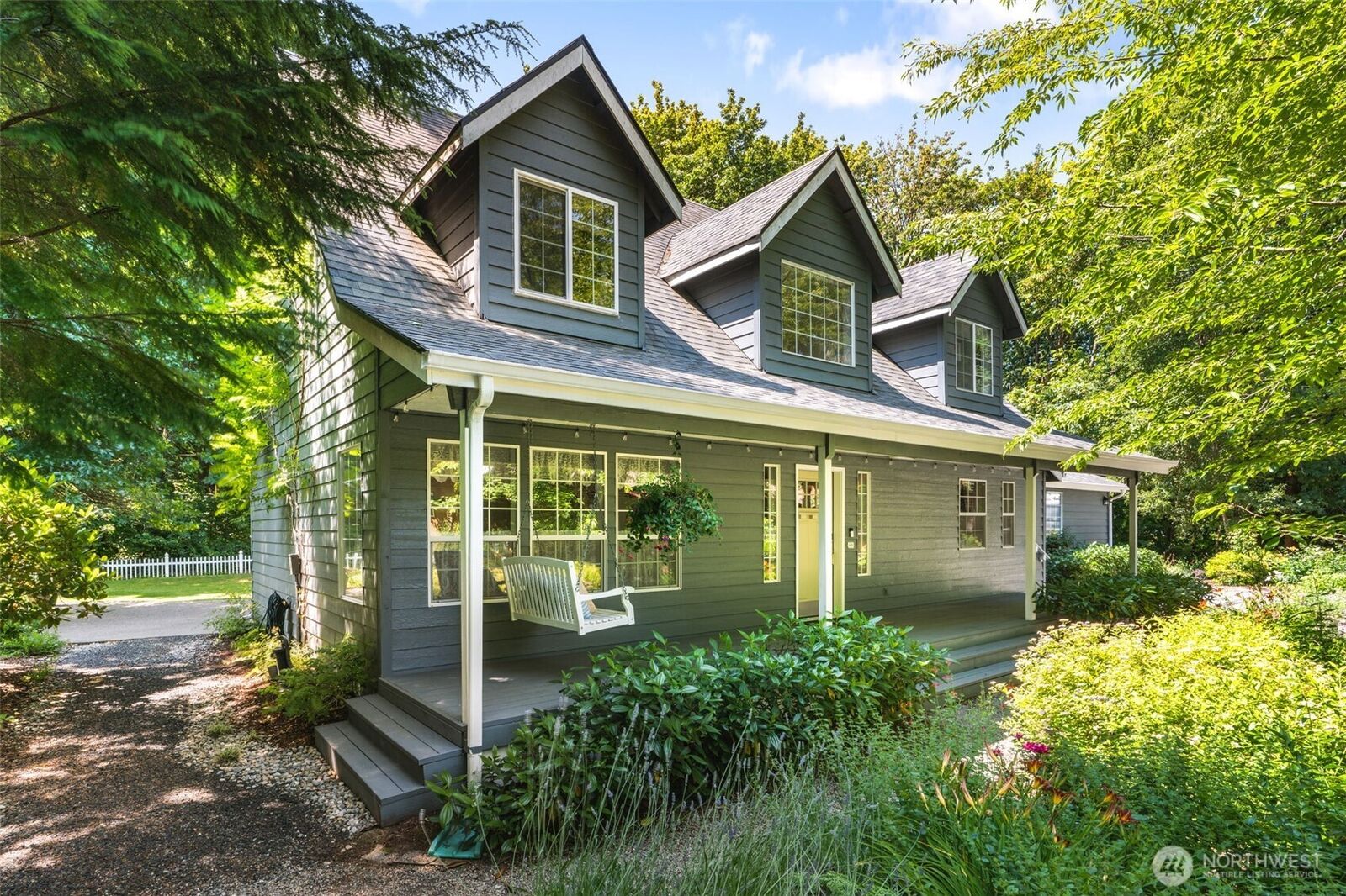 Property Photo: 6808 Old Forest Lane SE WA 98501