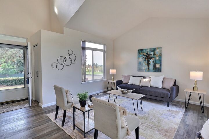 Property Photo: 1959 Highpoint Street WA 98022