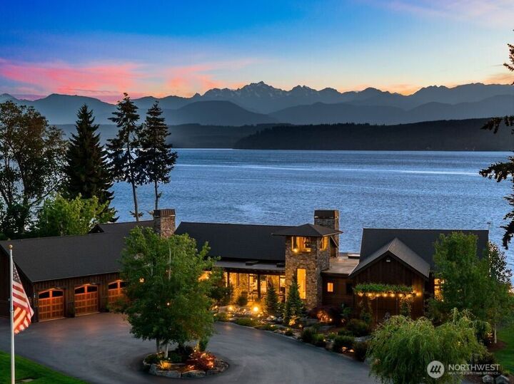 Property Photo:  165 NE Kinman Road  WA 98370 