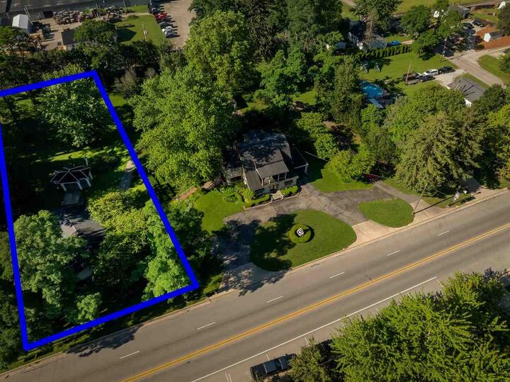 Property Photo:  820/826 E Main Street  IN 47327 