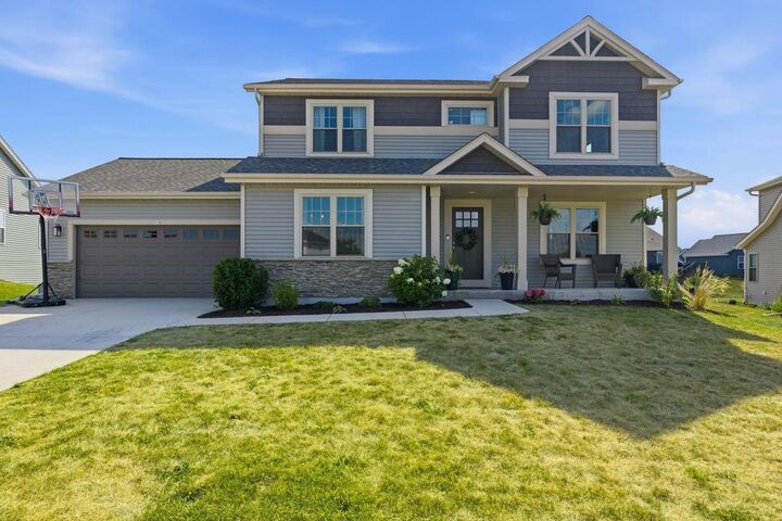 Property Photo:  78 Weston Ridge Road  WI 53066 