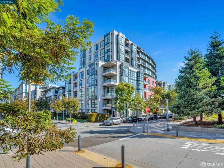 Property Photo:  330 N Mission Bay Boulevard 402  CA 94158 