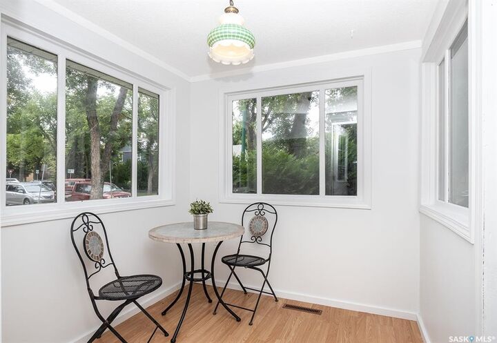 Property Photo: 929 9th Avenue N SK S7K 2Z3