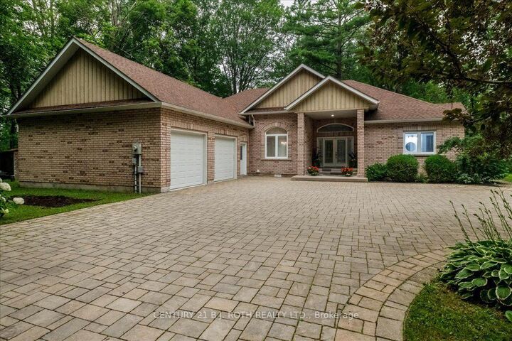 Property Photo: 3925 Algoma Avenue ON L9S 2M4