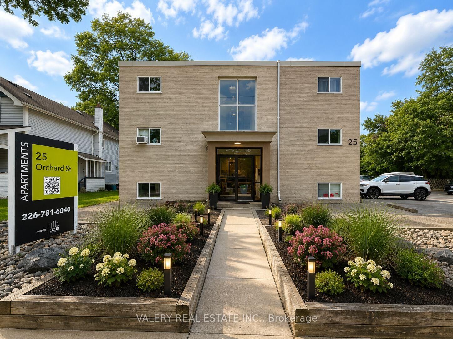 Property Photo:  25 Orchard Street 102  ON N6J 2R4 