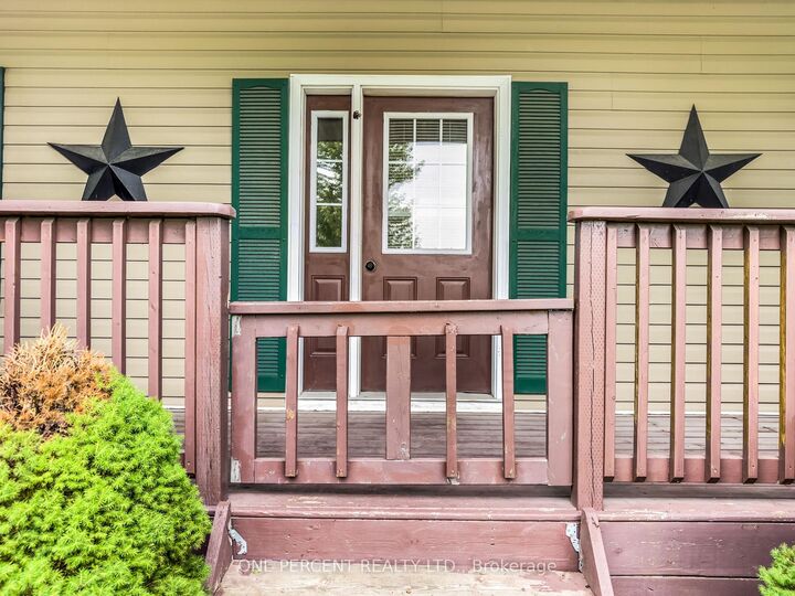 Property Photo: 30 Woodridge Drive ON K0K 2K0