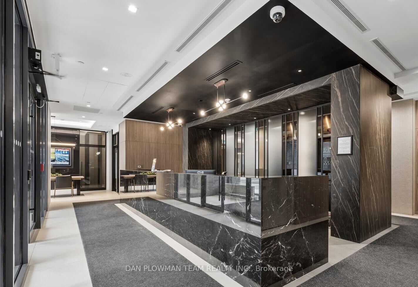 Property Photo: 1608 Charles Street 352 ON L1N 1B9