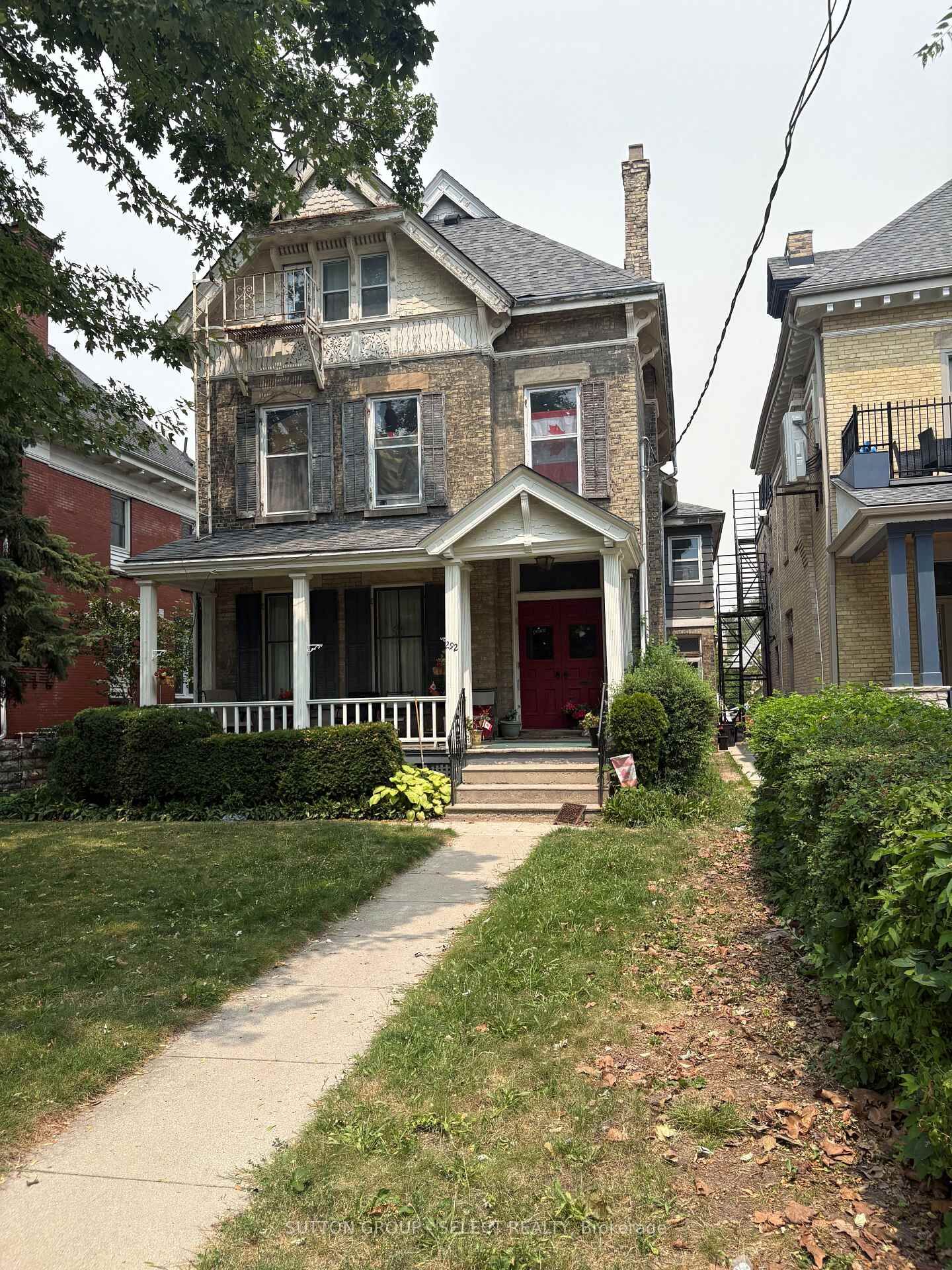Property Photo:  292 Central Avenue  ON N6B 2C8 