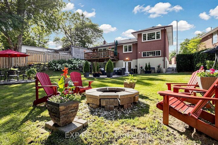 77 Letchworth Crescent — photo 1