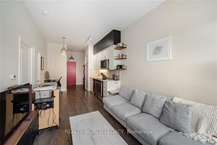 Property Photo: 17 Zorra Street 2407 ON M8Z 4Z6