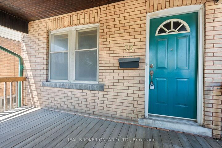 Property Photo: 23 Edgemont Street N ON L8H 4C7