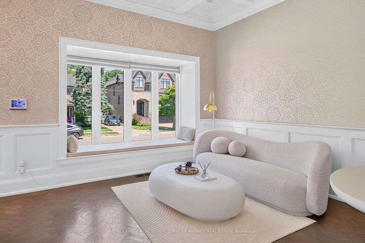Property Photo: 245 Florence Avenue ON M2N 1G7