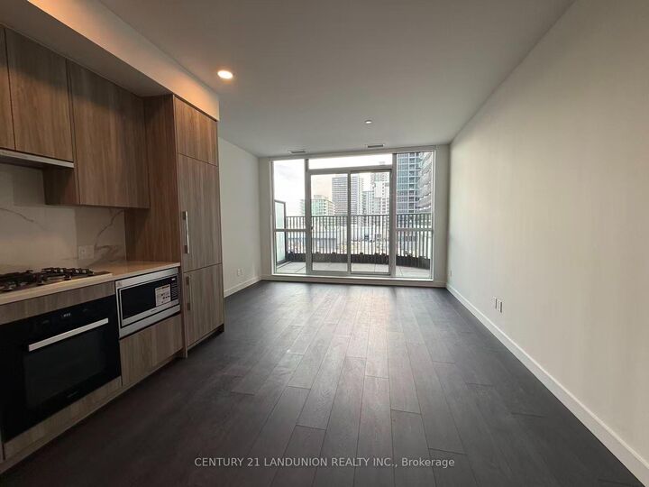 Property Photo:  18 Esther Shiner Boulevard 239  ON M2K 0J7 