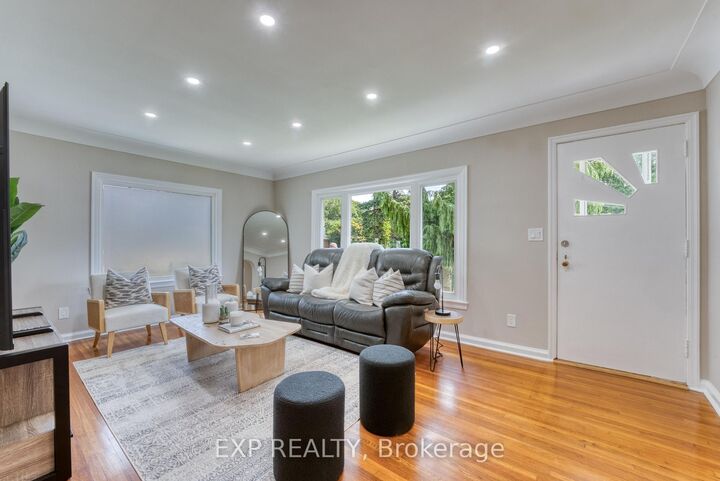 Property Photo:  791 Scofield Avenue  ON N9G 1L4 