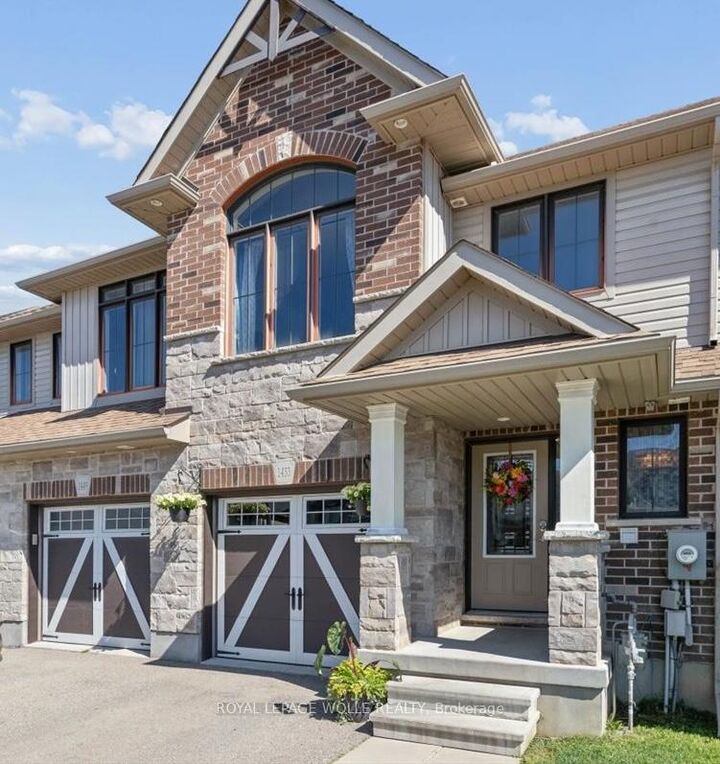 1453 Dunkirk Avenue — photo 1