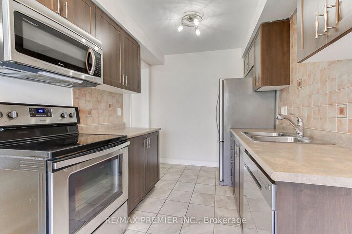 Property Photo:  1505 Rankin Way  ON L9S 0C6 