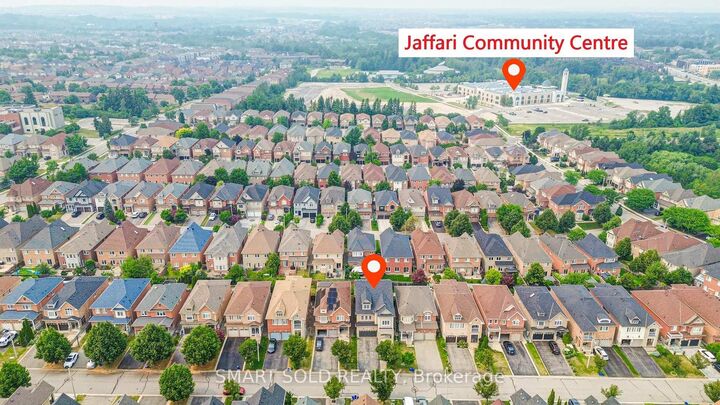 Property Photo:  48 Ravel Drive  ON L4J 8Z2 