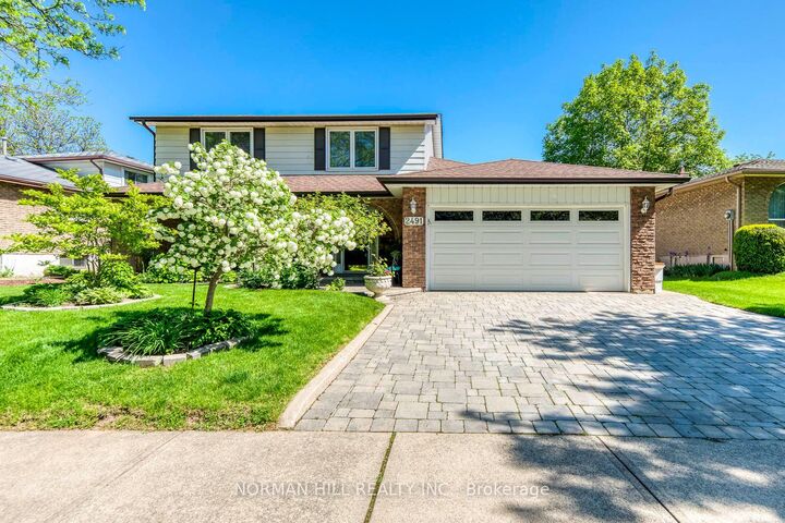 Property Photo: 2491 Woburn Crescent ON L6L 5E8