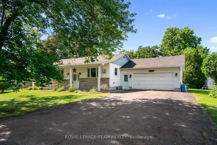 Property Photo: 12029 Main Street ON K0C 2K0