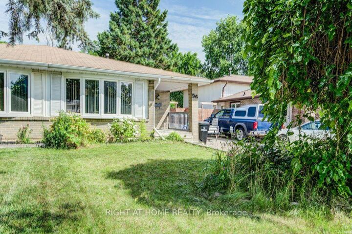 Property Photo: 96 Markwood Drive ON N2M 2H6