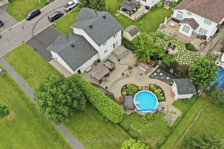 Property Photo:  36 Frontenac Boulevard  ON K0A 1W0 