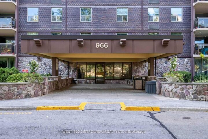 Photo de la propriété:  966 Inverhouse Drive 1102  ON L5J 4B6 
