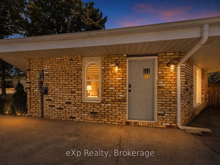 Property Photo: 312 Bricker Street ON N0H 2C1
