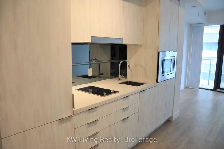 Property Photo: 215 Queen Street W 807 ON M5V 0P5