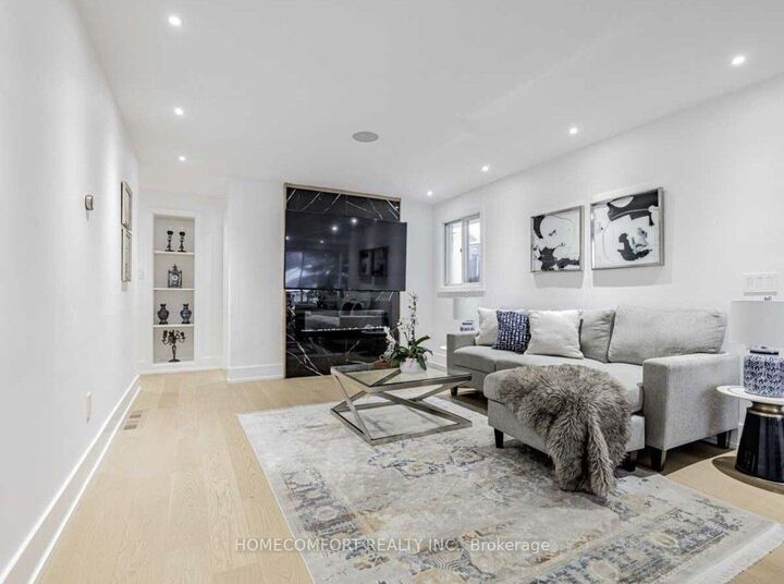 Property Photo: 22 Fenelon Drive ON M3A 3K3