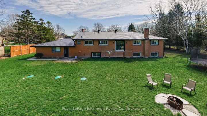 Property Photo: 34 Queen Avenue Lower Unit ON N0M 1J0