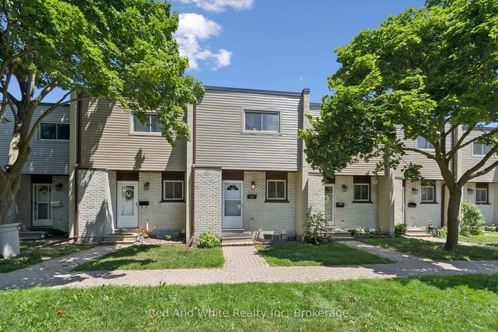 Property Photo:  178 Grulke Street 11  ON N2A 1T1 