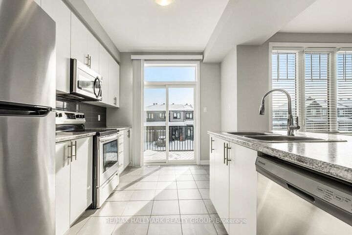 Property Photo:  48 Teelin Circle  ON K2J 6V1 