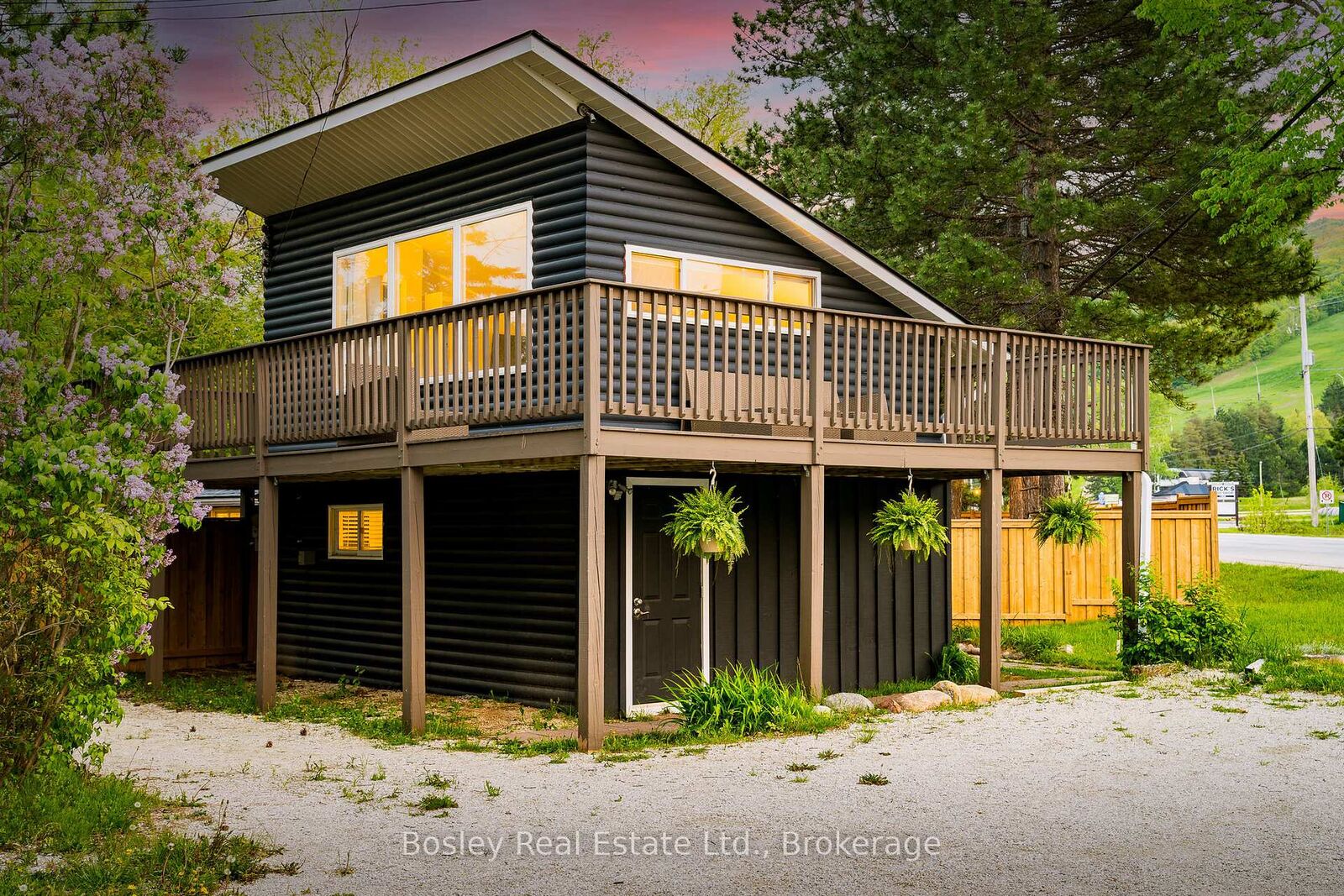 Property Photo: 102 Helen Street ON L9Y 3Z2