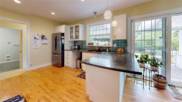 Property Photo: 683 Montague Rd BC V9R 3G4