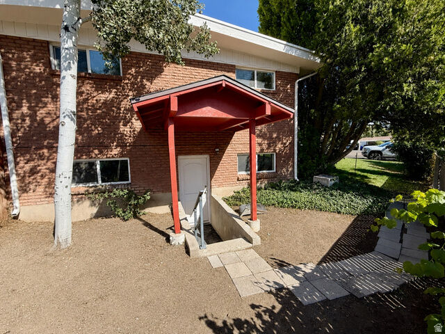 Property Photo:  515 E 550 S  UT 84010 
