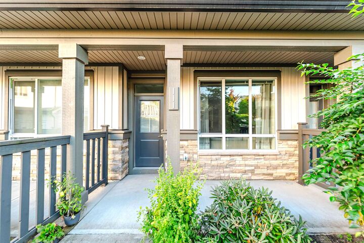 Property Photo: 30930 Westridge Place 111 BC V2T 0H6