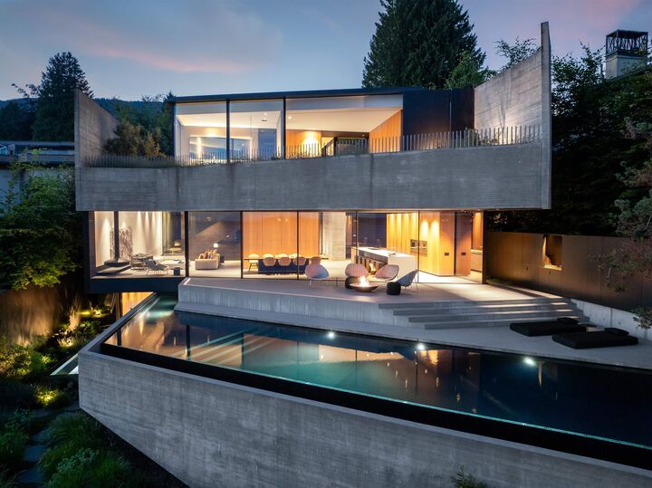 Property Photo: 2642 Bellevue Avenue BC V7V 1E4