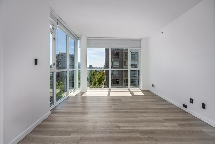 Property Photo: 6133 Buswell Street 804 BC V6Y 0B2