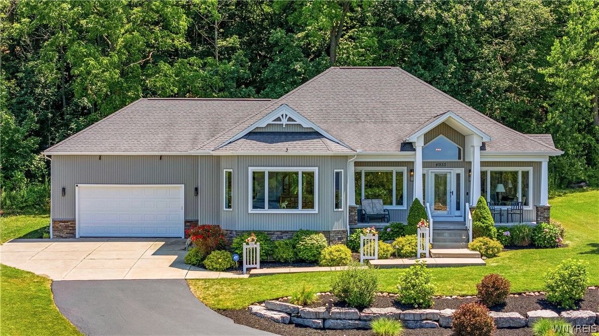 Property Photo: 4933 Big Vista Drive NY 14092