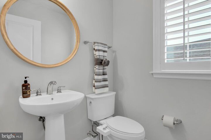 Property Photo: 1319 Arlington Way PA 17055